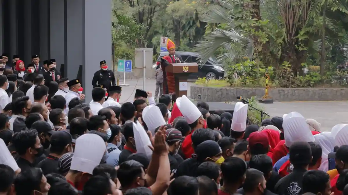 Claro Gelar Upacara HUT ke-77 RI, Anggiat Sinaga Ingatkan Sipakatau, Sipaka Lebi, Sipakainge.