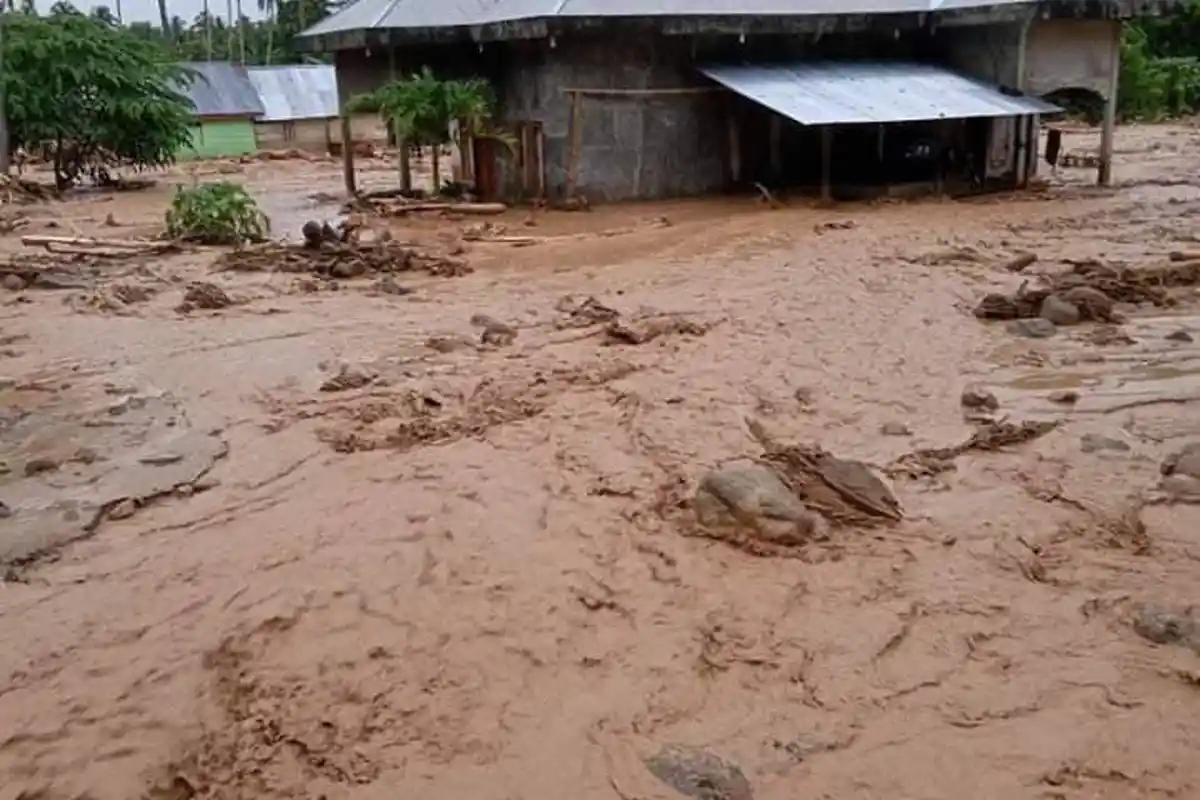 Balita Umur 5 Tahun Ditemukan Tewas Terbawah Banjir Bandang