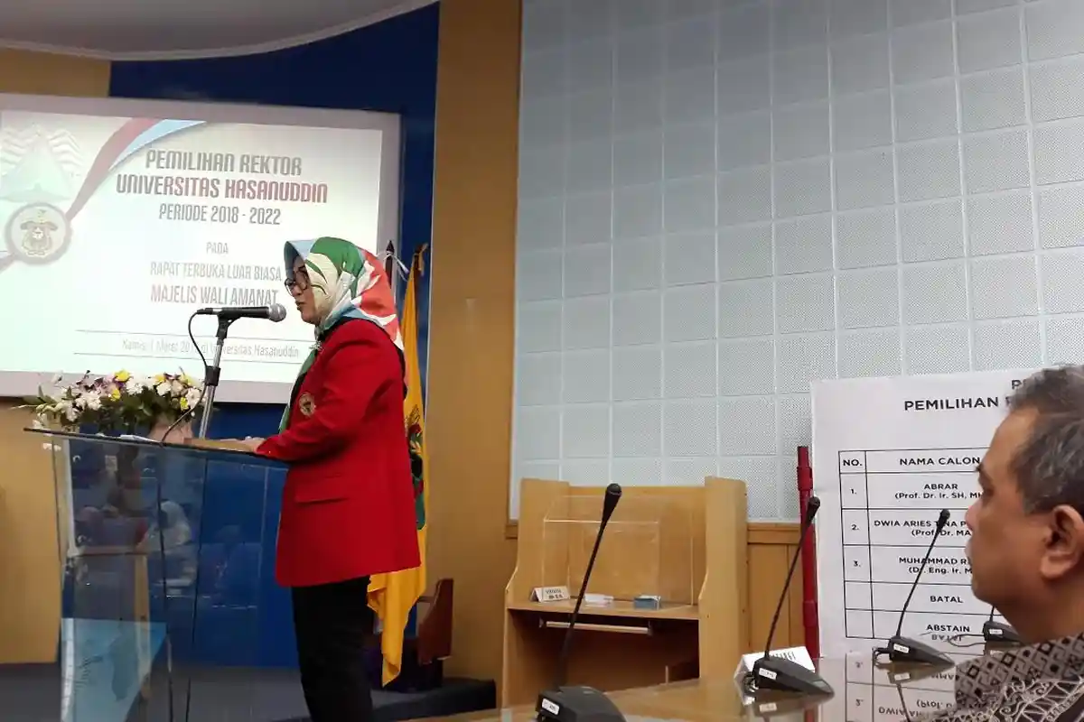 Paparkan Visi Misi, Prof Dwia Didampingi Adik Wapres JK