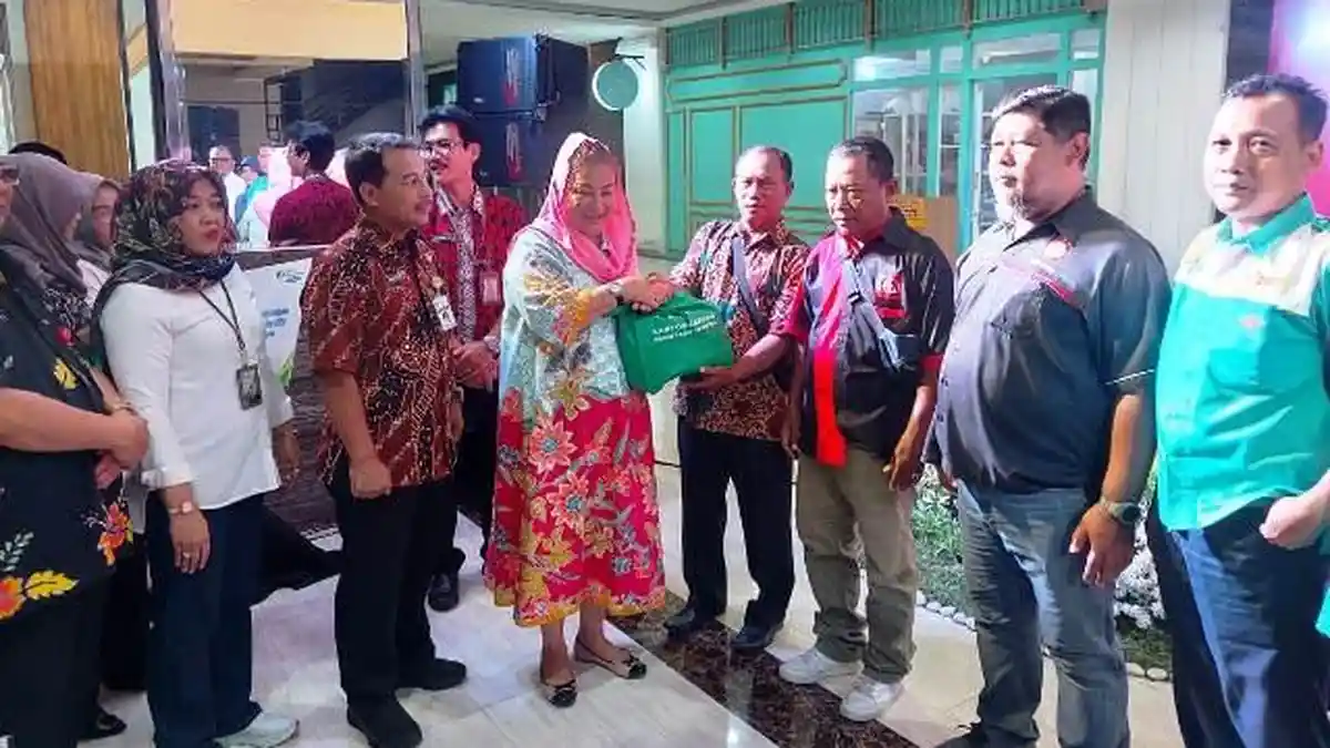 Peringati May Day, BPJS Ketenagakerjaan Semarang Beri Bantuan Sembako ke Serikat Pekerja