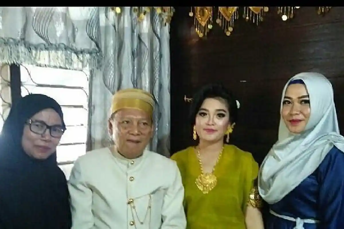 Kakek Tajir 72 Tahun Nikahi Gadis Cantik Dengan Mahar Miliaran, Malah Ditinggal Selingkuh