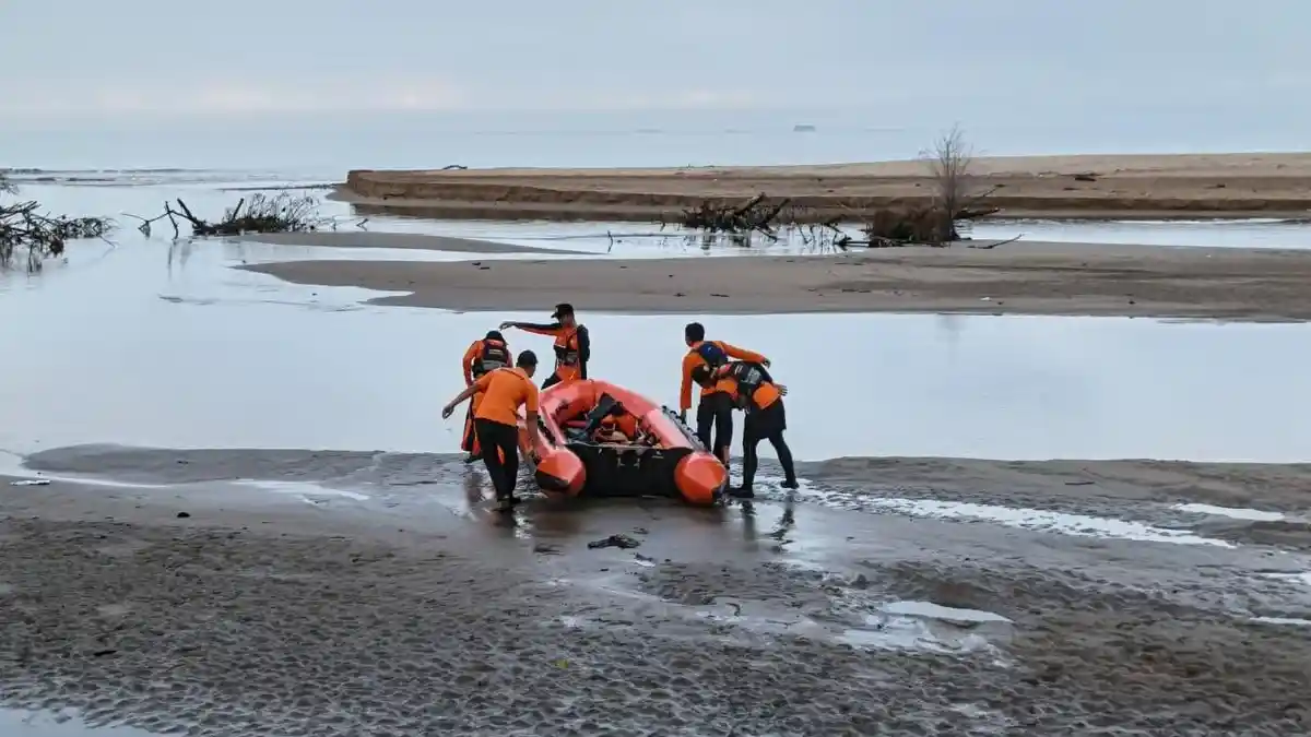 Cari Bocah Hanyut di Pantai Buayo Putiah Pessel, Tim SAR Gabungan Sisir Dua Arah