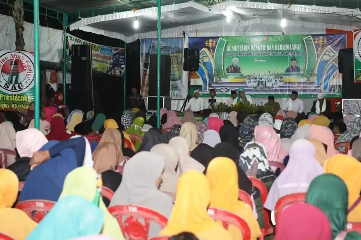 Relawan Santrine Abah Ganjar Zikir dan Doa Bersama: Semoga Indonesia Dijauhkan dari Mara Bahaya