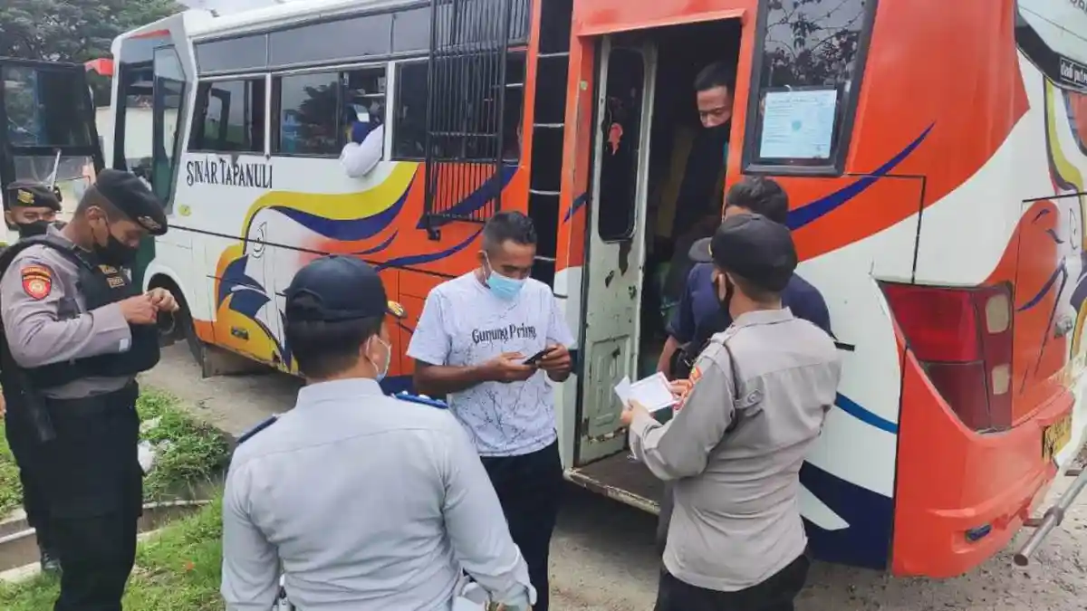 Operasi Penyekatan di Pringsewu, 147 Pelaku Perjalanan Mendapatkan Vaksin Covid-19