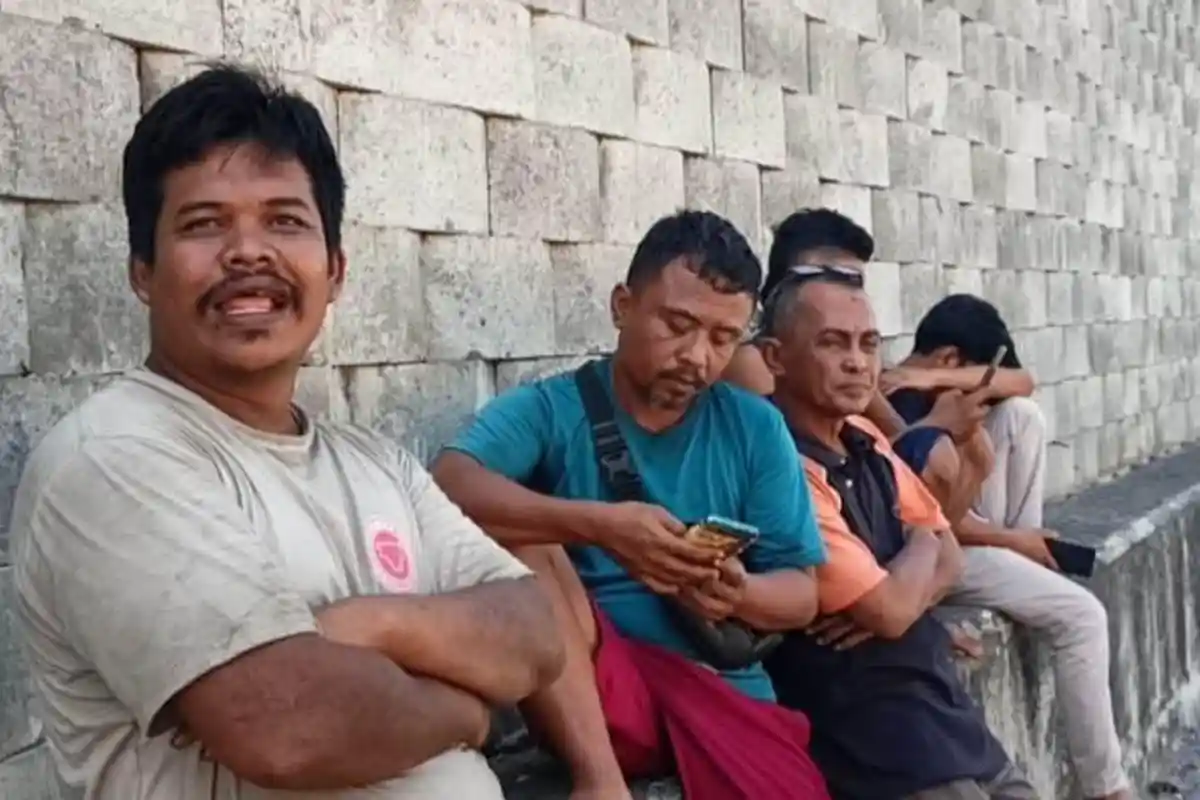 Dampak Pembelian Tiket Kapal Bakauheni Sistem Radius, Sopir Truk Menunggu Berjam-jam