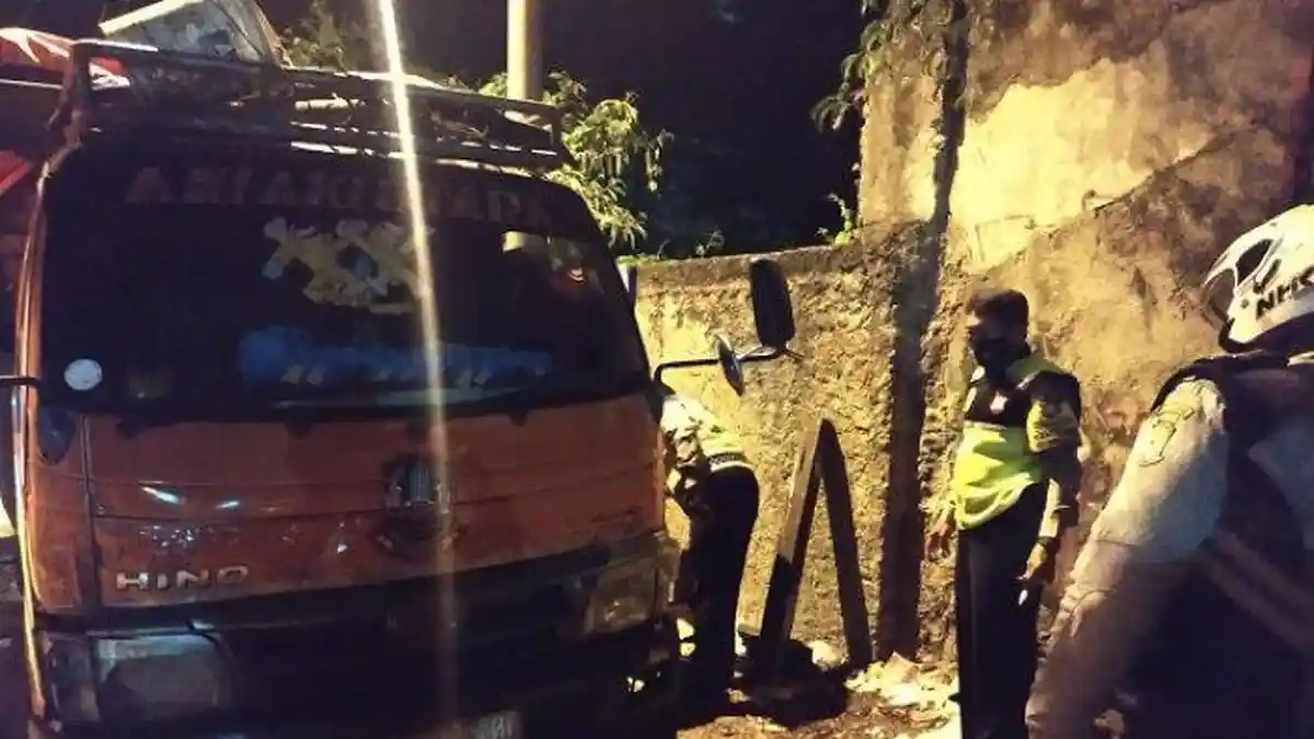 Beni Sopir Truk Meninggal Tertimpa Bak Saat Memperbaiki Truk: Dongkrak Bermasalah