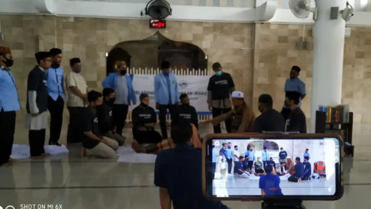 Refleksi Puncak Milad Ke-43, BKPRMI Banda Aceh Gandeng YBM BRI Adakan Pelatihan Pemulasaraan Jenazah