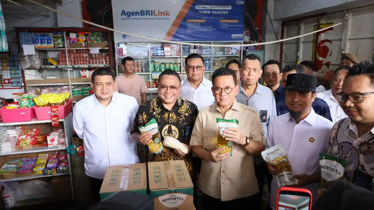 Jelang Idulfitri, Wali Kota Makassar dan Mendag Sidak Harga Komunitas di Pasar Terong