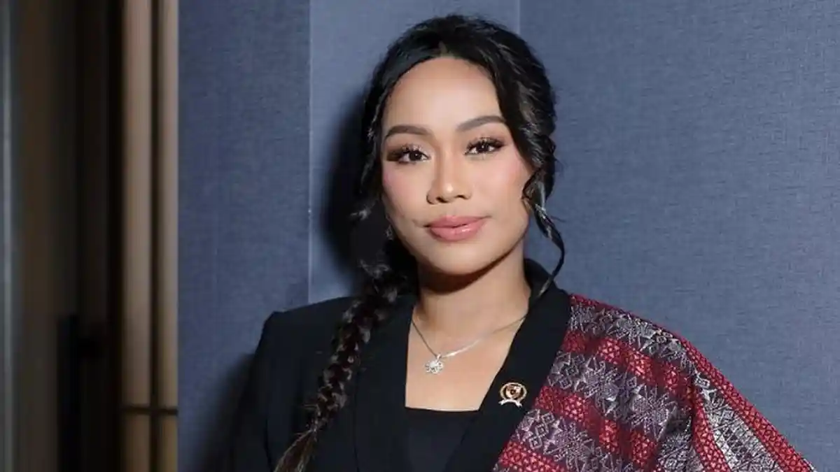 Zita Anjani, Anak Zulhas Utusan Prabowo Bikin Ulah ke Unpad, Permintaan Maaf Diduga Pakai AI