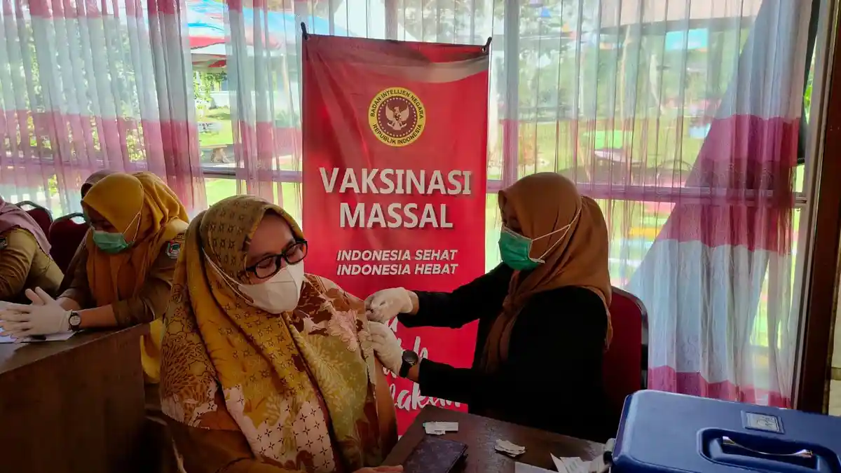Genjot Vaksinasi Covid-19, Binda Sulbar Imbau ASN Jadi Teladan