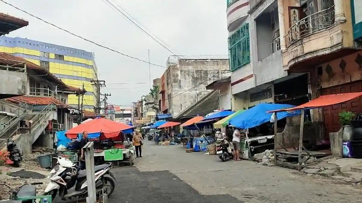 Bakal Direlokasi, Pedagang Kaki Lima Pasar Pringgan Medan Tak Setuju