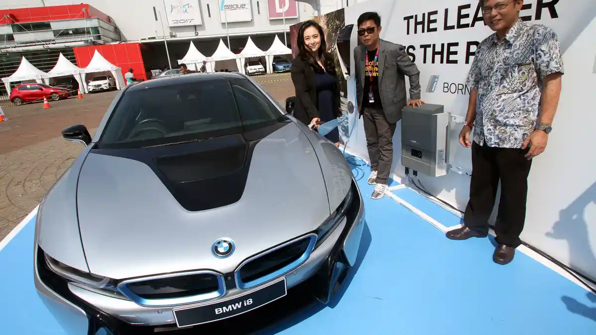 Kalau Punya Mobil Listrik, Berapa Kapasitas Ideal Listrik Rumah?