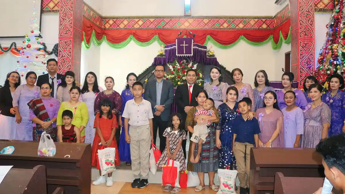 Perkumpulan Guru Sekolah Minggu HKBP Se-Distrik 31 Medan Utara Rayakan Natal Disertai Tali Kasih