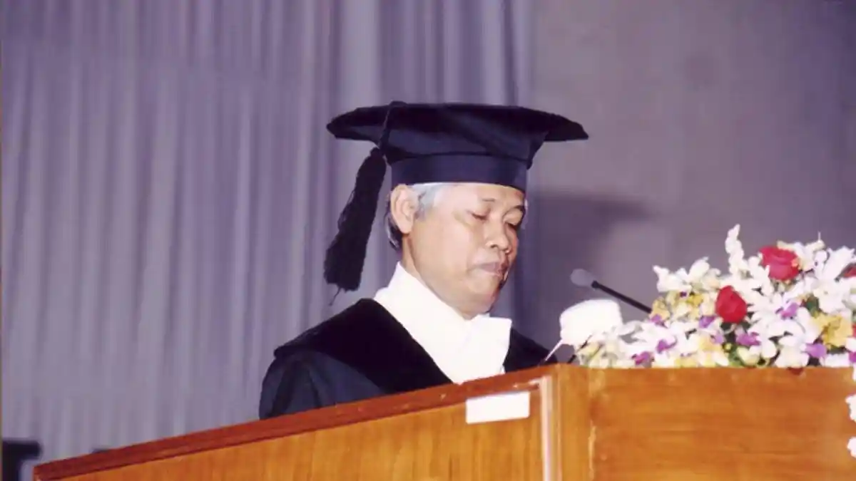 Prof Sudjarwadi Rektor UGM Periode 2007-2012 Tutup Usia Sabtu 10 Agustus 2024, Dikebumikan di Klaten