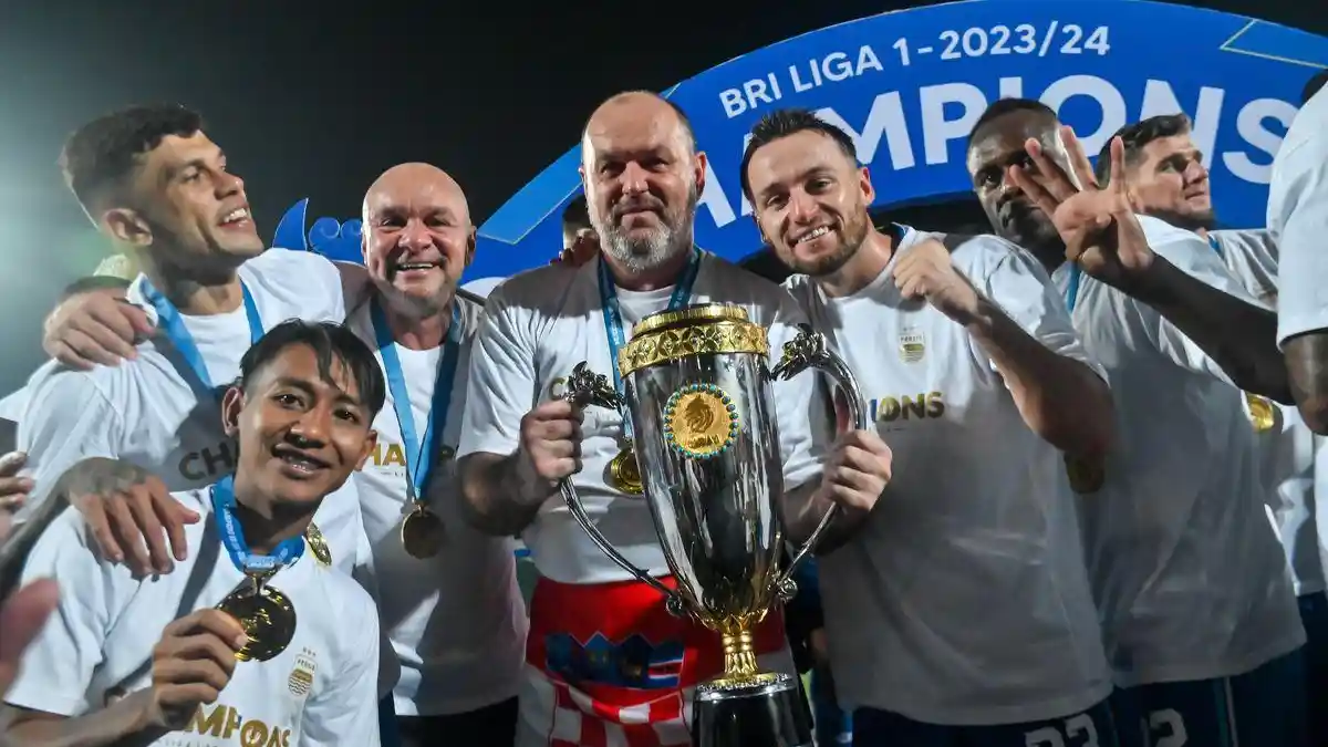 Mulai Agustus 2025, Jadwal Persib Bandung vs Semen Padang, Persib vs Persebaya di Super League