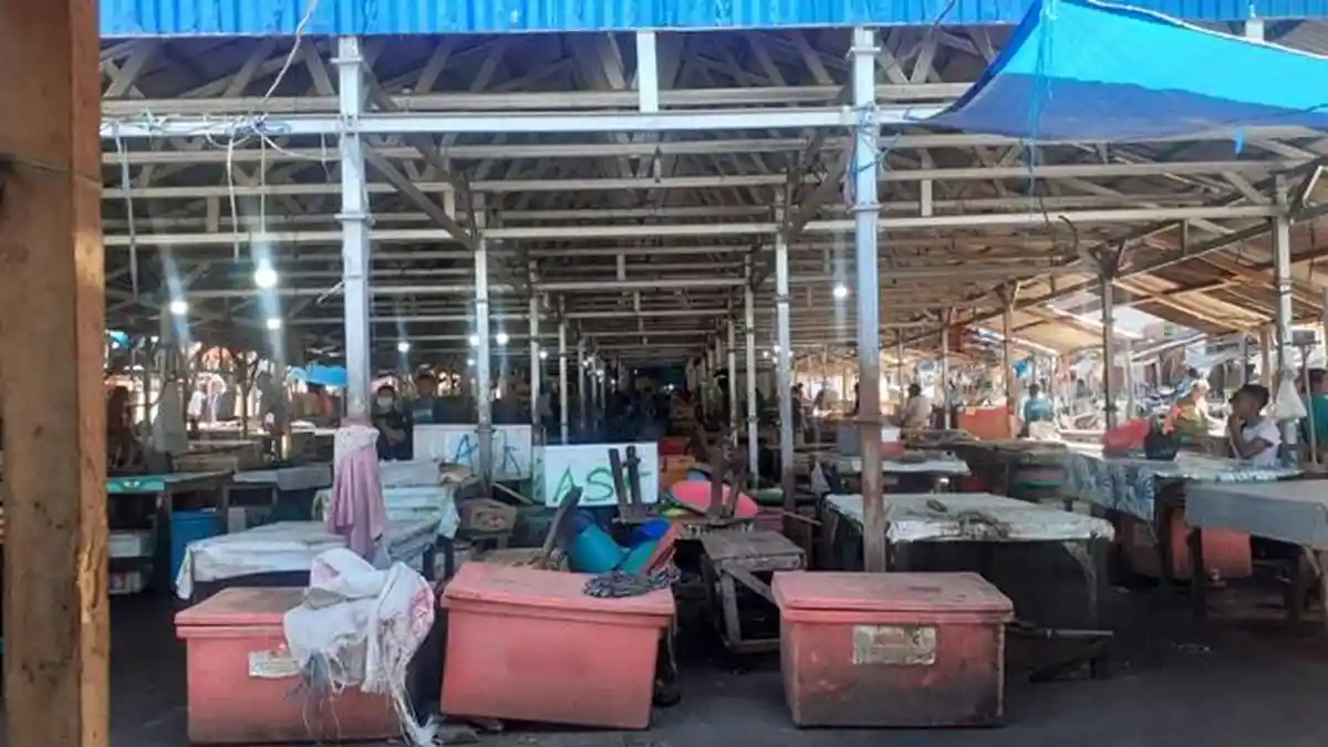 Idul Fitri 2023, Pasar Lipa Kalabahi Alor Tampak Lengang