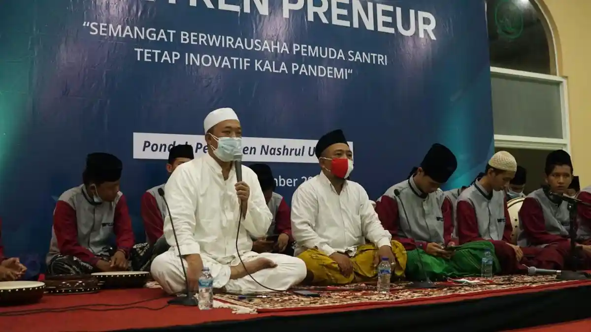 Kemenpora Dorong Santri Berwirausaha Lewat Pesantrenpreneur