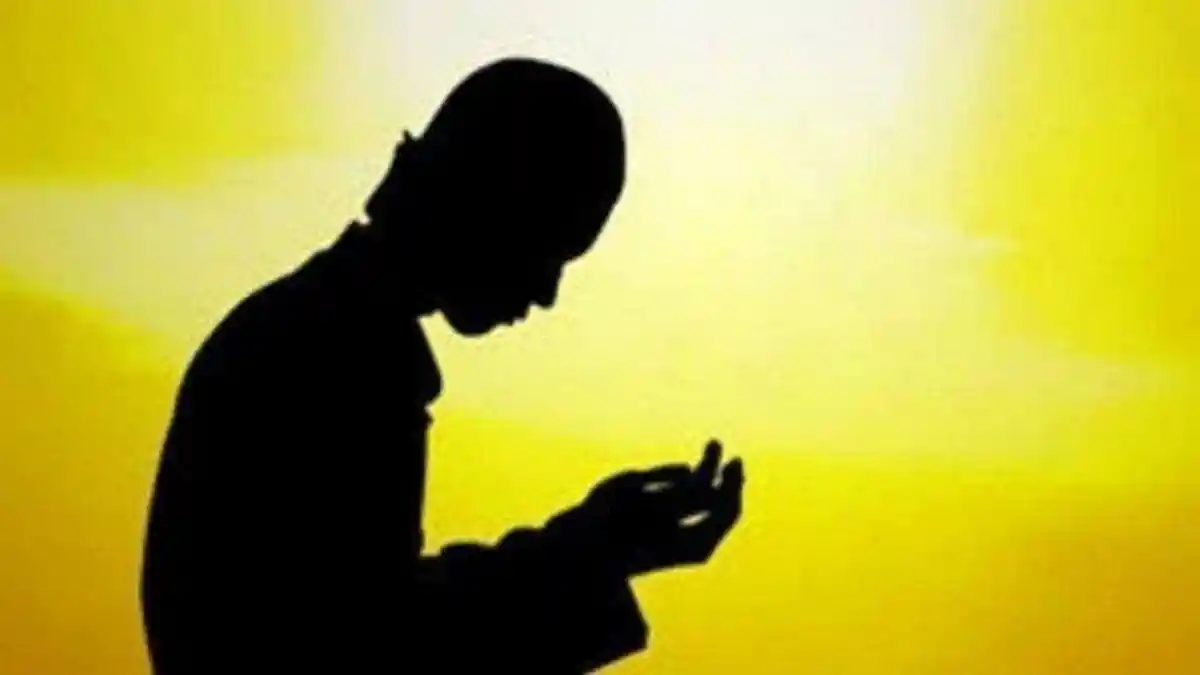 Niat Sholat Ashar Sendiri di Rumah, beserta Tata Cara Shalat Ashar 4 Rakaat