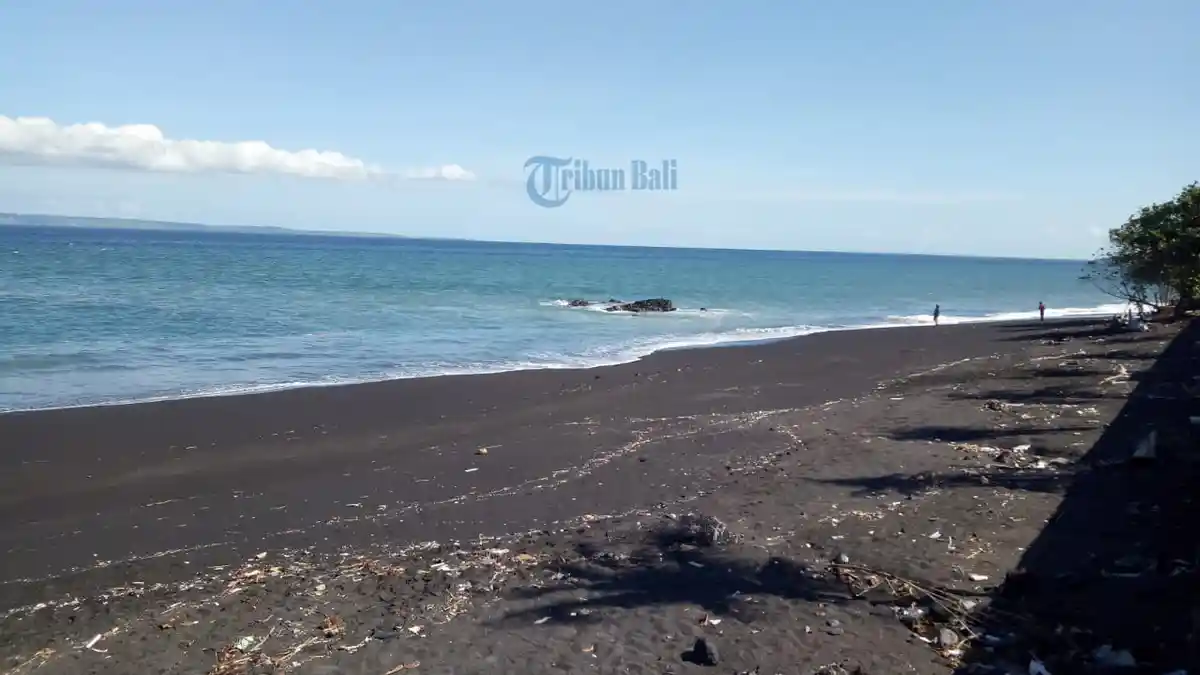 31 Kilometer Pesisir Pantai di Karangasem Berpotensi Abrasi