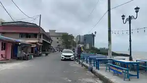 20240805-Sejumlah-pedagang-kali-lima-PKL.jpg