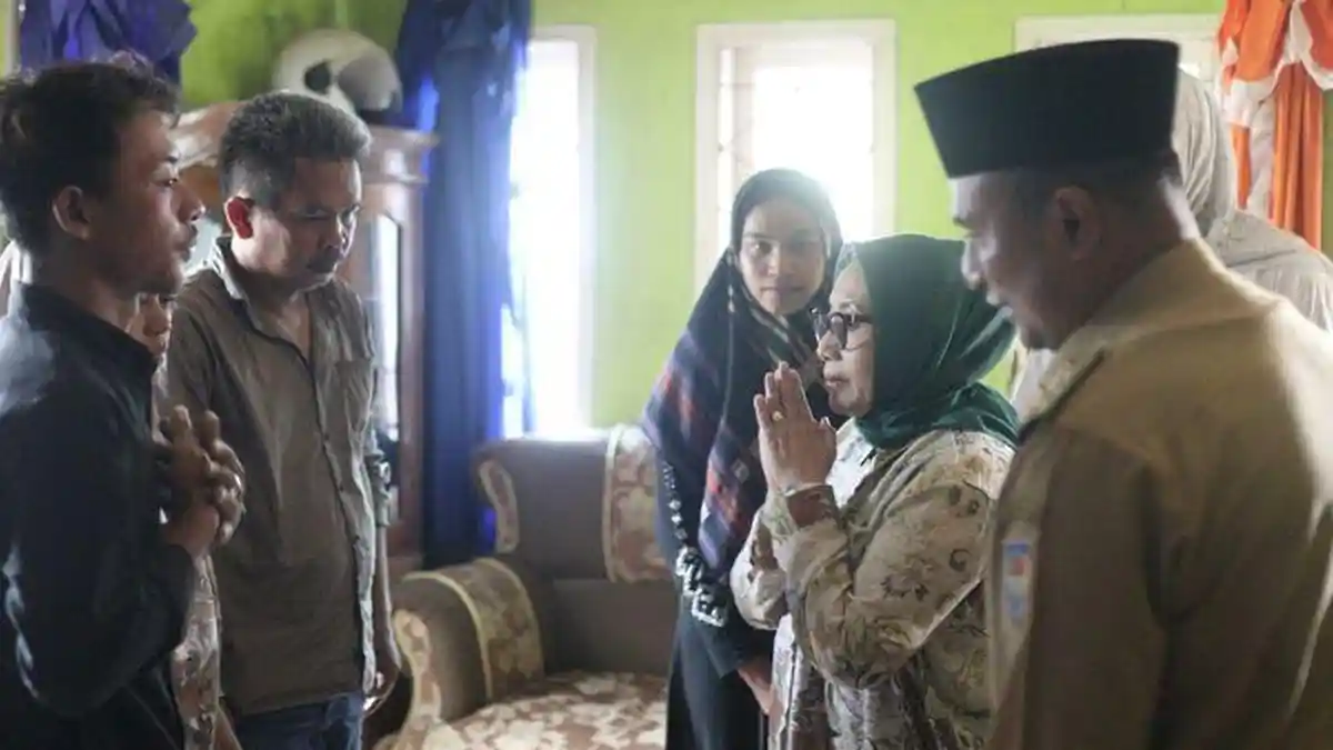 Menteri PPPA Datangi Rumah Orang Tua Albi Murid SD Korban Bully di Subang: 'Semua Harus Introspeksi'