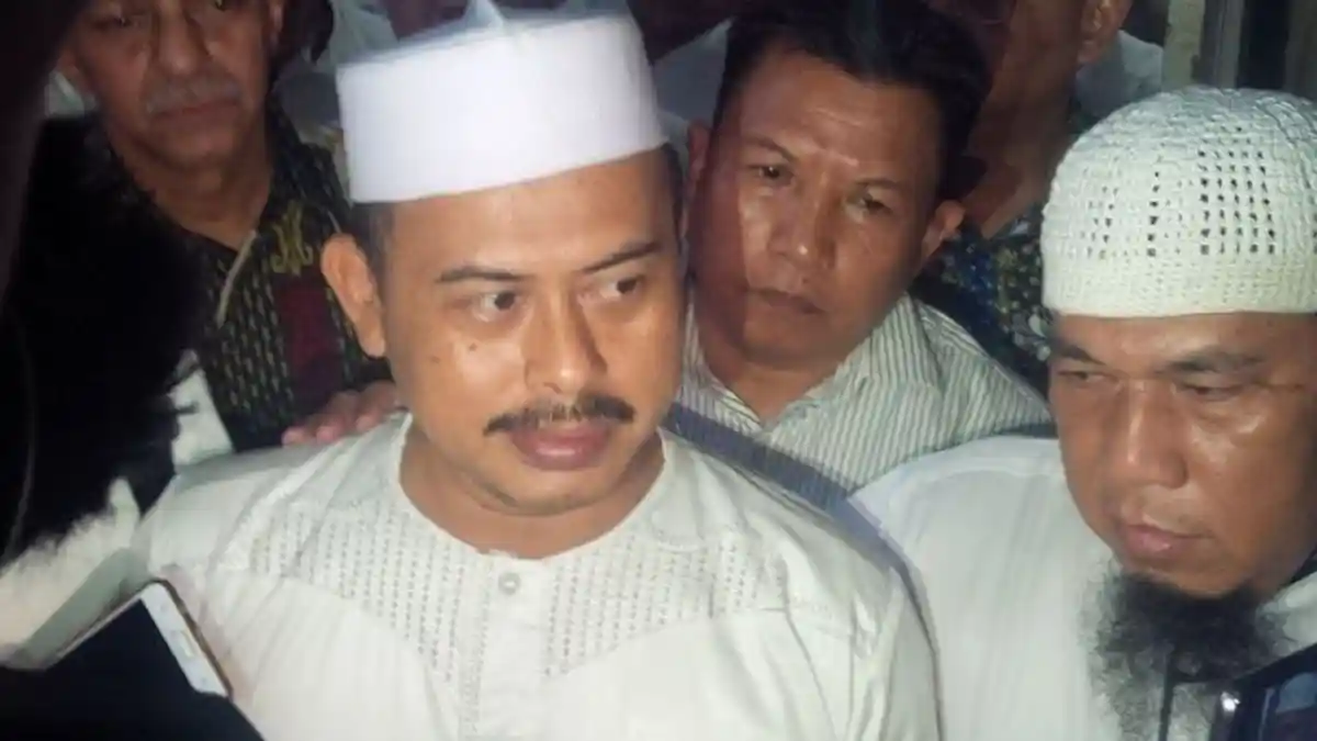 Polisi Tetapkan Ketua Umum PA 212 Slamet Ma'arif sebagai Tersangka