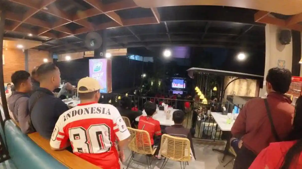 Nobar Tegang di Kafe: Sempat Pesimis, Wali Kota Malang Bersorak Timnas Indonesia Bungkam Thailand