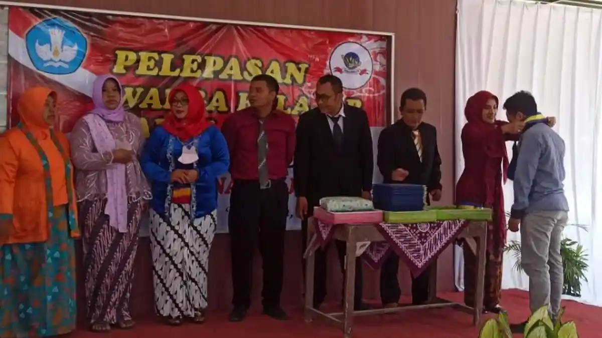 PKBM Avicena Tunjungan Blora Gelar Wisuda Kejar Paket C Perdana, 32 Peserta Didik Terima Ijazah