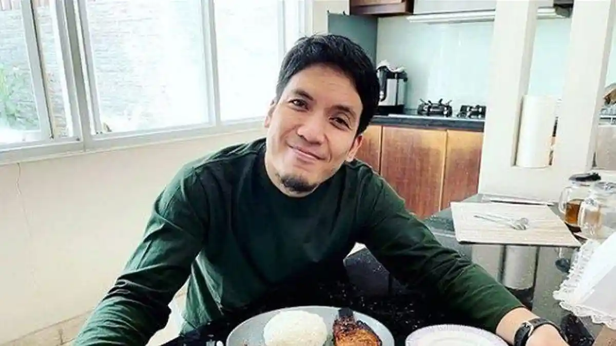 Terbaik di Ajang Indonesian Comedy Awards 2023, Desta Justru Nilai Dirinya Tak Lucu