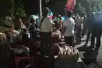 Suasana-Pasar-Akhir-Pekan-PAP-di-Kompleks-Pertokoan-Kota-Maumere.jpg