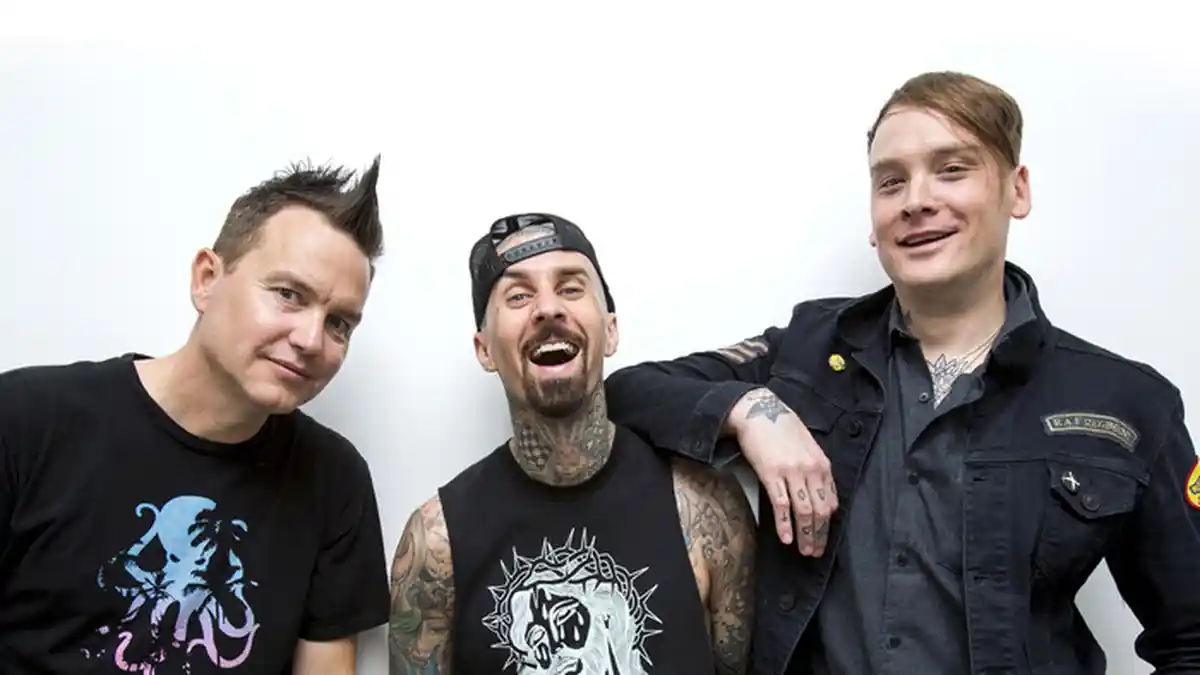 Personelnya Terkena 'Penyakit Band' Misterius, Blink 182 Gagal Konser!