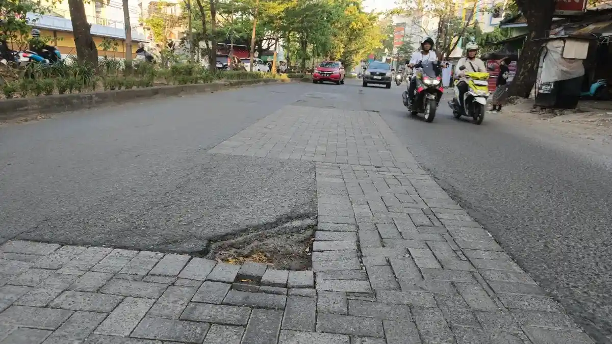 Hertasning Aspal, Aroepala Beton