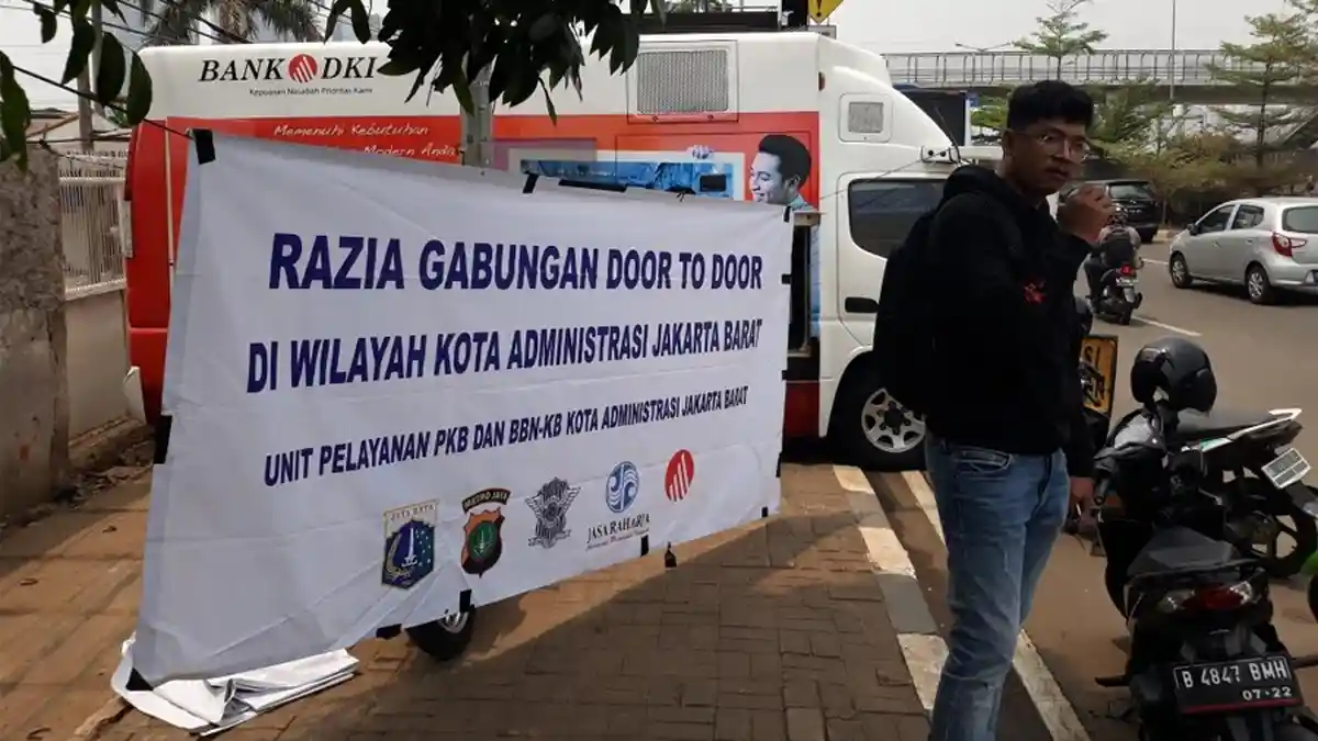 Lupa Bawa Surat Kendaraan dan Tak Punya SIM, Mahasiswa Ini Pasrah Ditilang dan Kena Omel Orangtua