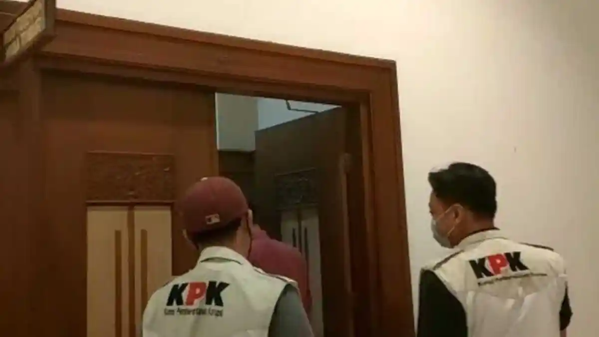 KABAR TERKINI KPK Geledah Kantor Kementerian Sosial Terkait Kasus Korupsi Bansos Beras