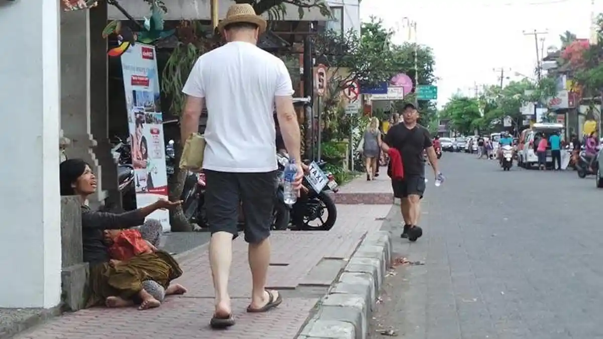 Raup Penghasilan Rp 9 Juta Per Bulan, Beginilah Kisah Mengejutkan Para Pengemis di Bali