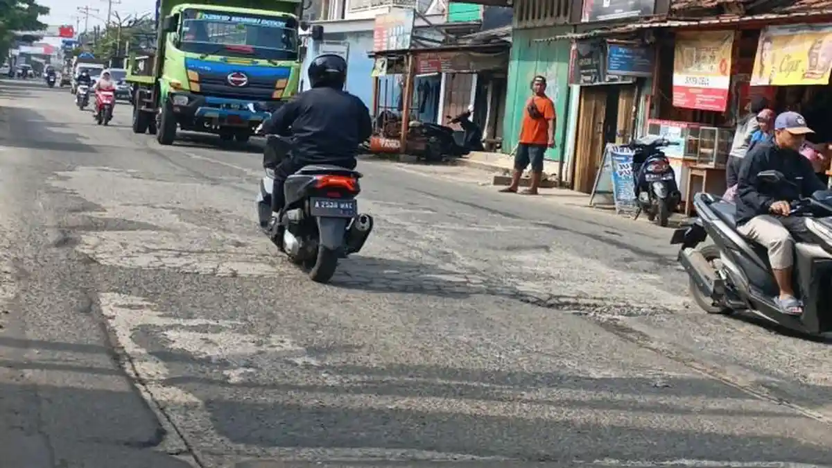 Pemkab Tangerang Kucurkan Rp335 Miliar, Ini Daftar Jalan Prioritas Diperbaiki Tahun 2026