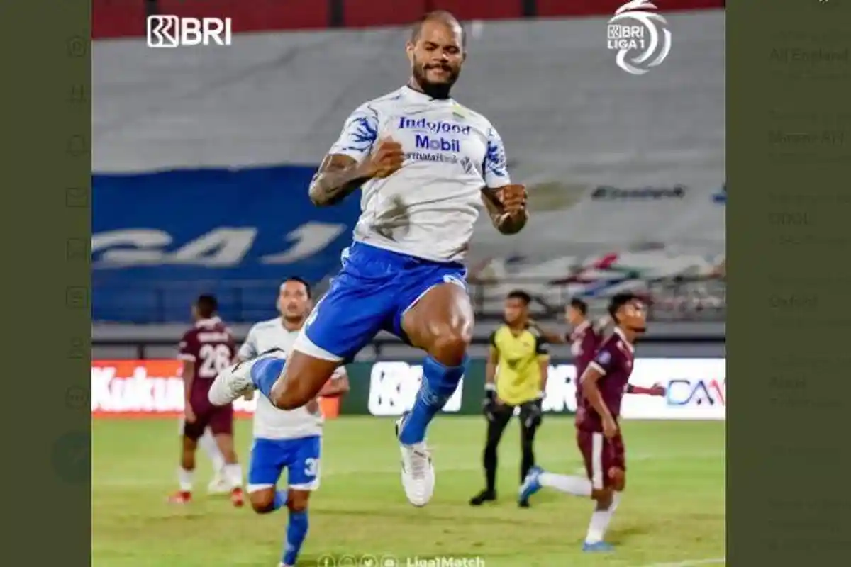 Persib Ungguli PSM Makassar Babak I, Ada Gol 12 Detik David da Silva, Marc Klok Dapat Kartu Kuning