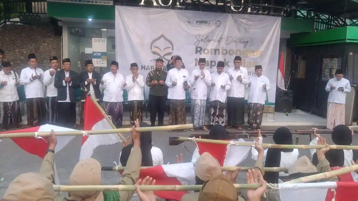 Pataka Resolusi Jihad Singgah di PWNU Jatim, Gus Firjaun Tekankan ...