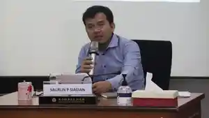 komisioner-komnas-ham-saurlin-p-siagian_1.jpg