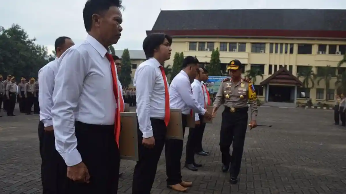 9 Anggota Resmob Polda Sulsel Dapat Piagam Penghargaan, Ini Prestasinya