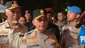 Pelaksanaan-Misa-Malam-Natal-2023-di-Padang-berjalan-aman.jpg