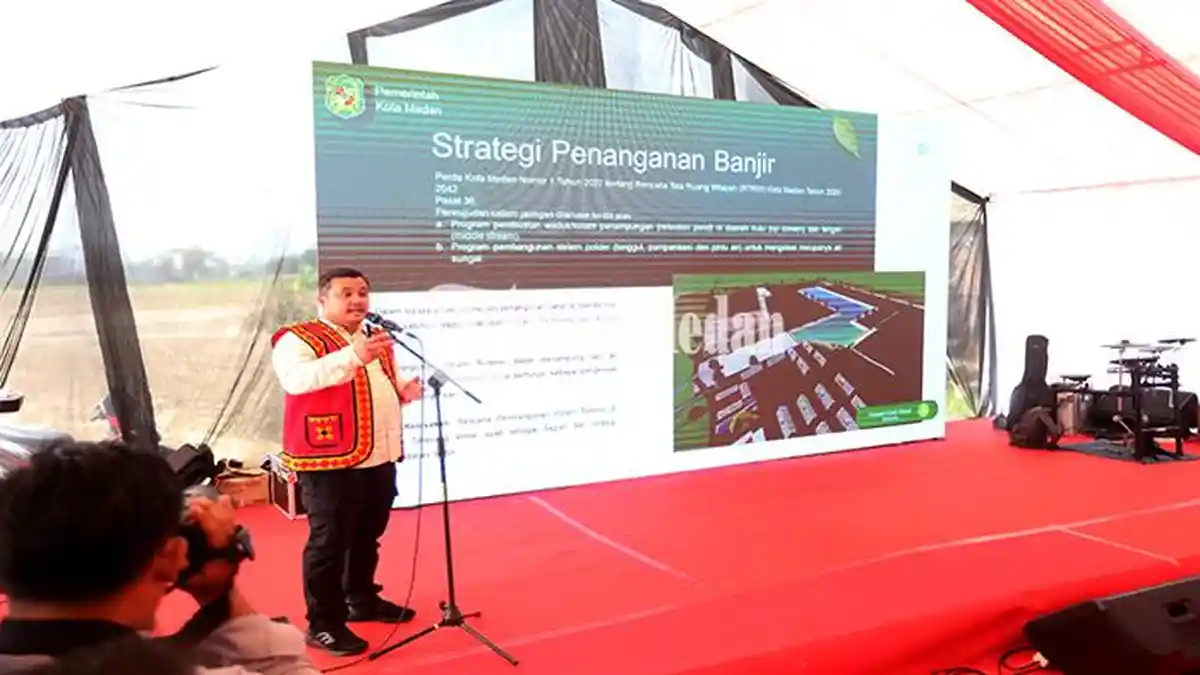 Berita Foto: Berbiaya Rp 24,98 Miliar, Pemko Medan Kembali Bangun Kolam Retensi di Wilayah Selayang - 06102023_KATA-SAMBUTAN_KOLAM-RETENSI_ABDAN-SYAKURO-2.jpg