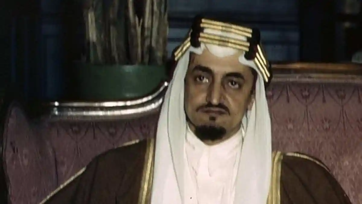 Tragedi Berdarah Kerajaan Arab Saudi, Raja Tewas Ditembak Keponakan ...