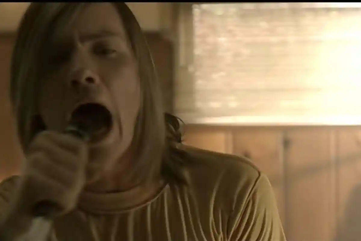 Chord Gitar dan Lirik Lagu Face Down Versi Akustik oleh The Red Jumpsuit Apparatus