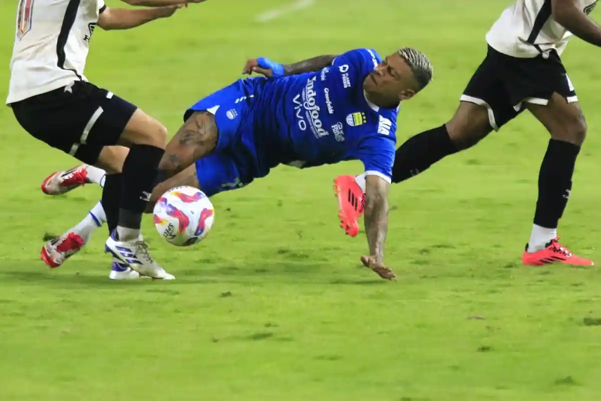 Persib Bandung di Jalur Back to Back Juara Liga 1, Ciro Alves Ingin Tetap Fokus: Kami Bekerja Keras