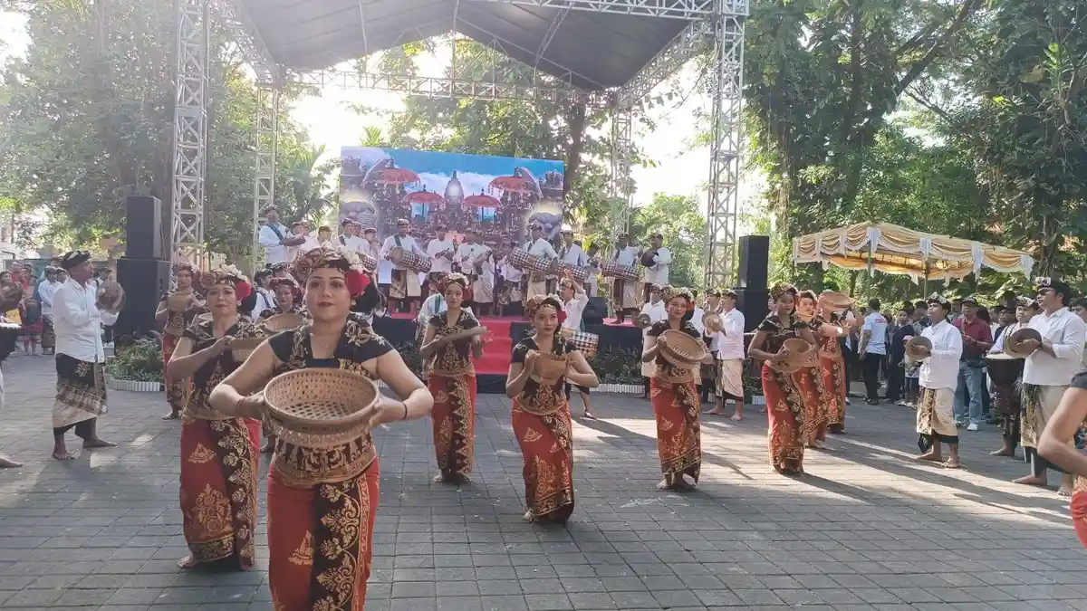 Peringatan Hari Buruh di Denpasar Bali Digelar dengan Pentas Budaya, Diikuti 70 Perusahaan