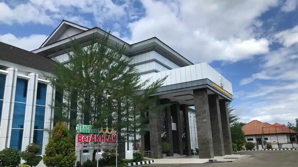 Kejati Klarifikasi Perjalanan Dinas Pemkot Gorontalo, Marten Taha Hadir Berikan Penjelasan