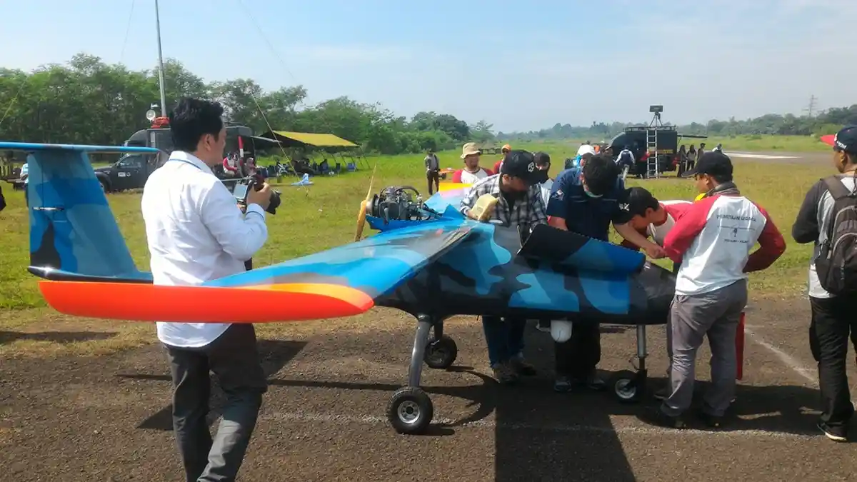 Menhan Berharap Drone Buatan Anak Negeri Dipasangi Bom