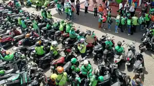 Hindari-Macet-Demo-3000-Ojol-di-Surabaya-Hari-Ini-Cek-Rute-Jalan-Indrapura-sampai-Darmo.jpg
