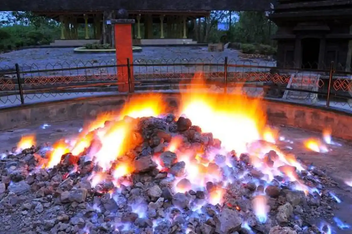 Kisah Api Abadi Kayangan Bojonegero, Tak Pernah Padam Sejak Zaman Majapahit, Intip Potretnya ini